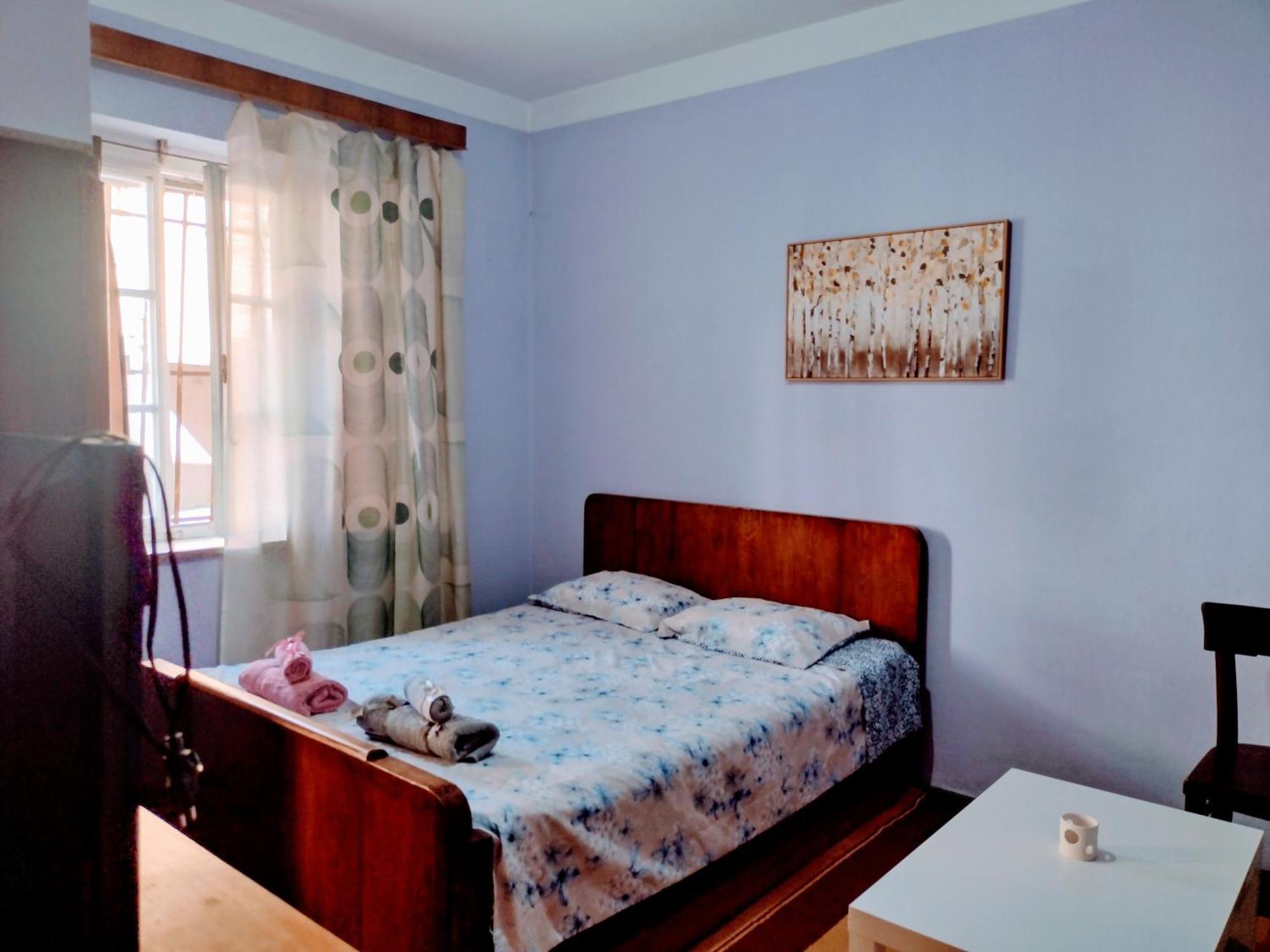 Era Echoes - Preserved Historical Apartment Тирана Екстер'єр фото